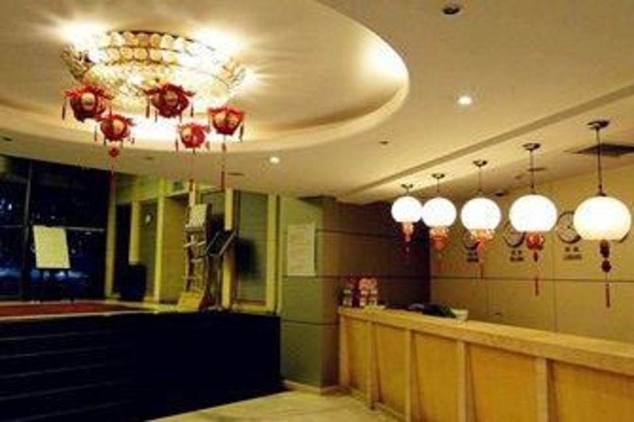 Lakeside Holiday Inn Shanghai Buitenkant foto