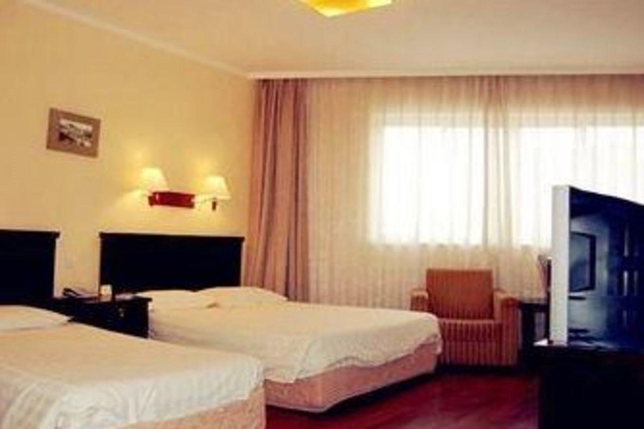 Lakeside Holiday Inn Shanghai Buitenkant foto