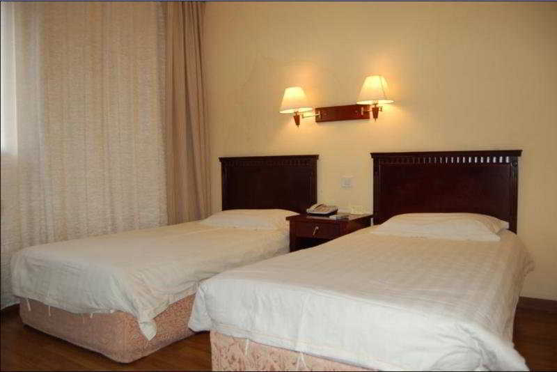Lakeside Holiday Inn Shanghai Buitenkant foto