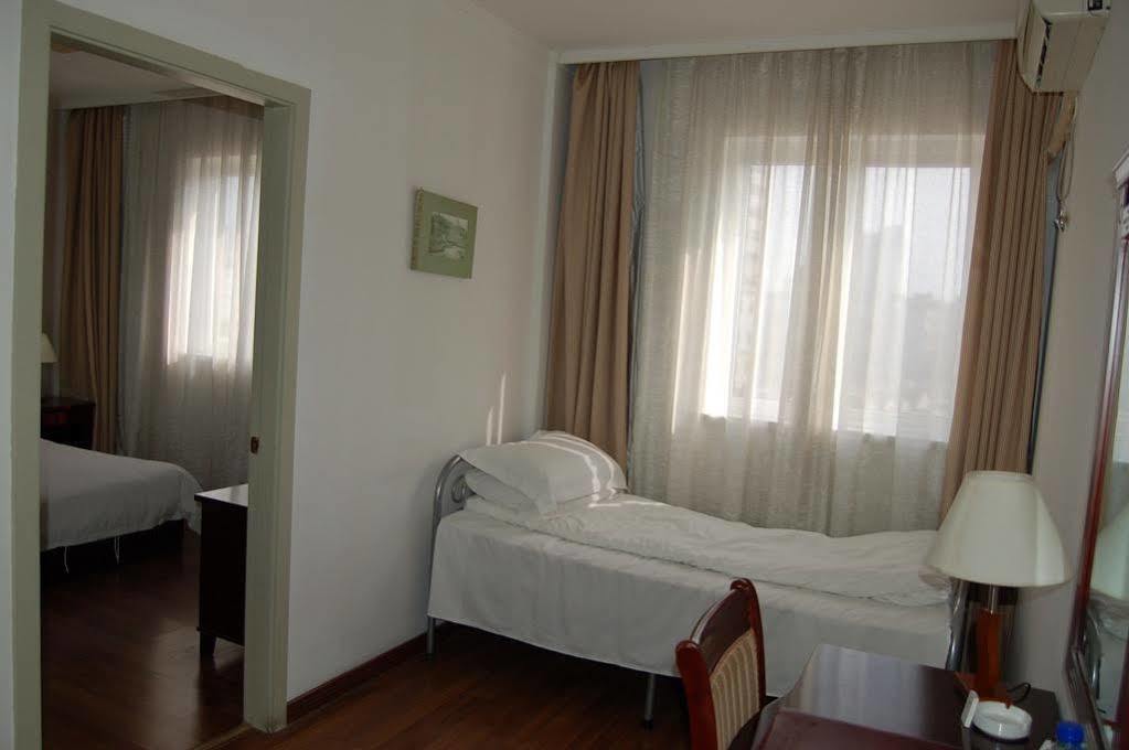 Lakeside Holiday Inn Shanghai Buitenkant foto